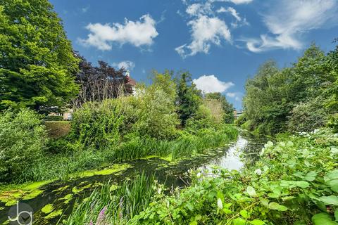 2 bedroom apartment for sale, Rotary Way, Colchester