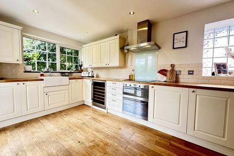 undefined, Mons Avenue, Billericay