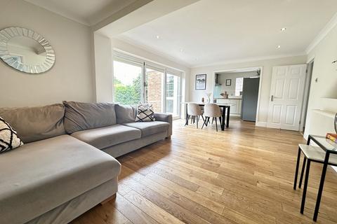 undefined, Mons Avenue, Billericay