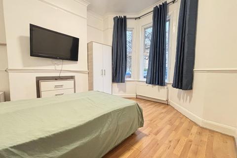 undefined, Medlar Street, Camberwell, SE5