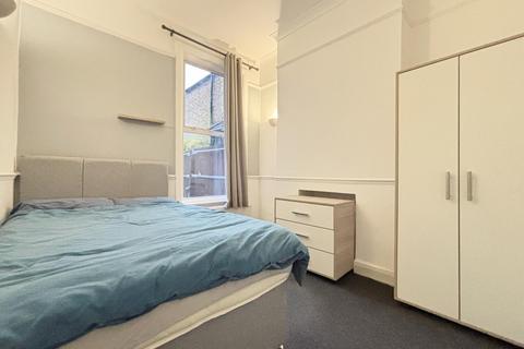 undefined, Medlar Street, Camberwell, SE5