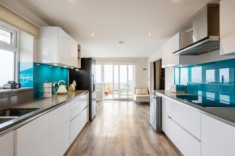 5 bedroom detached house for sale, The Promenade, Peacehaven BN10