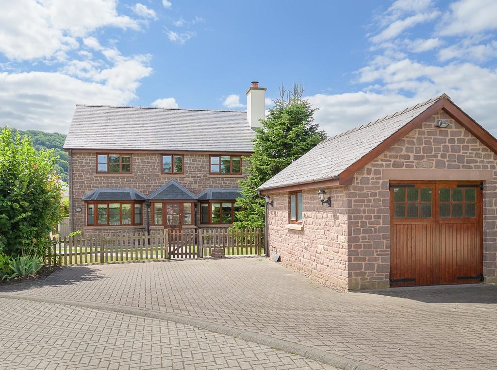 Yew Tree Close-32-cropped
