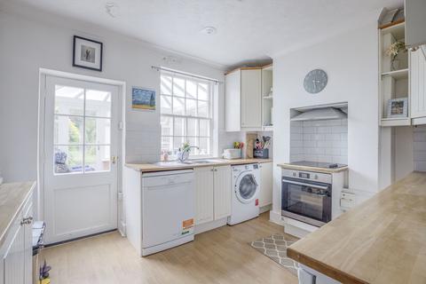 4 Finch Lane, Amersham, HP7 9NE