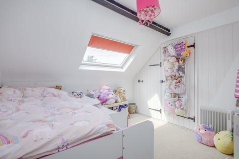4 Finch Lane, Amersham, HP7 9NE