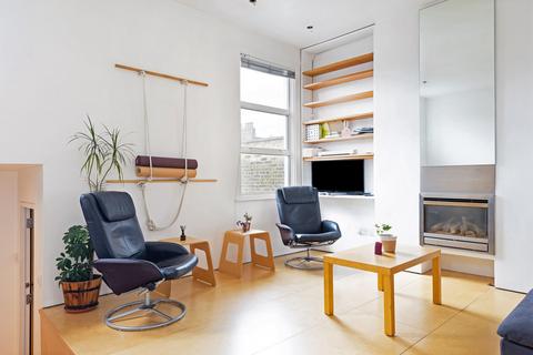 Saltram Crescent, London, W9