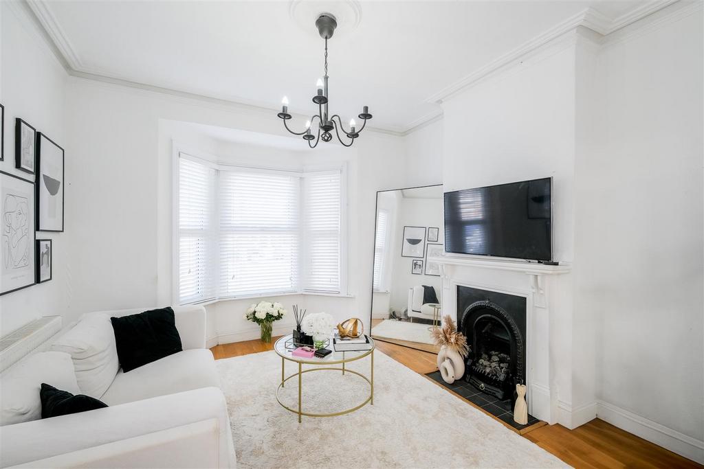 48 Stanley Road-2.jpg