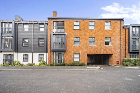 1 bedroom apartment for sale, Threadneedle Road, Farnham, Surrey