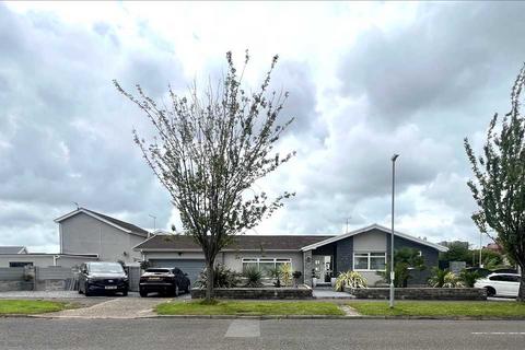 4 bedroom detached bungalow for sale, Admirals Walk, Sketty, Derwen Fawr, SWANSEA