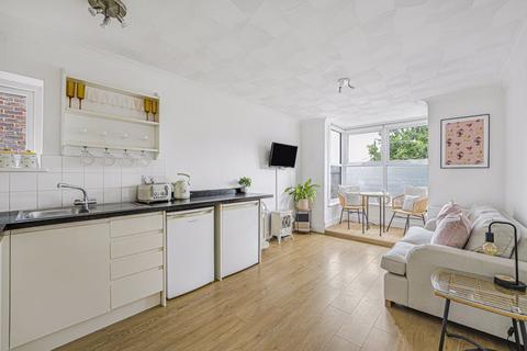Flat 7, 72 Parkhill Road, Bexley, DA5 1HY