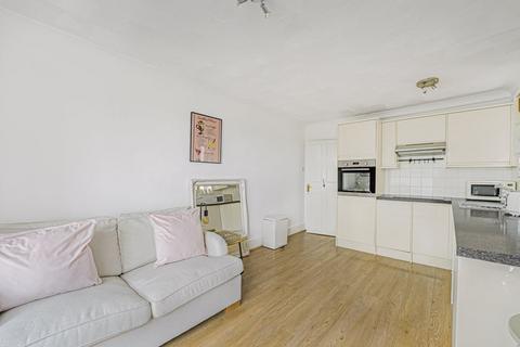 Flat 7, 72 Parkhill Road, Bexley, DA5 1HY
