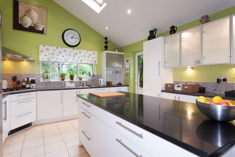 Dining kitchen