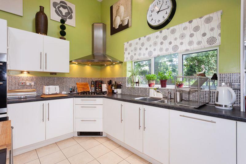 Dining kitchen