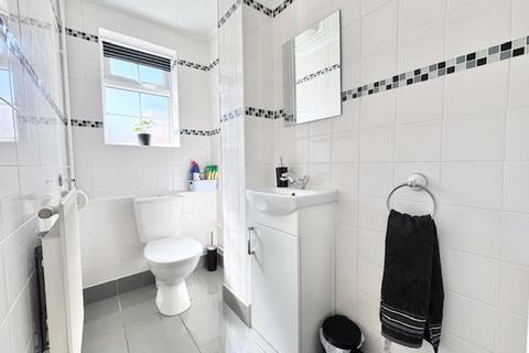 10 Anderby Drive, Grimsby, DN37 9EU