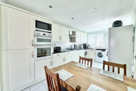 10 Anderby Drive, Grimsby, DN37 9EU