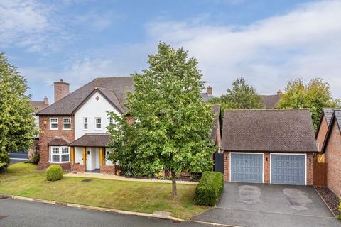 5 bedroom detached house for sale, Springwater Drive, Wychwood Park, Weston