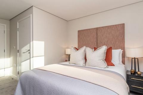 3 bedroom apartment to rent, Merchant Square East, London W2