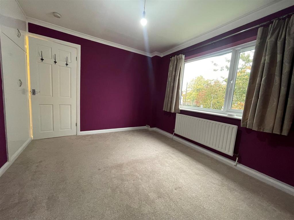 8 Muston Bedroom 1 (2).jpg