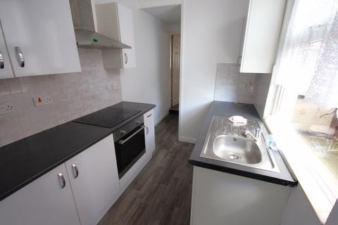 3 bedroom terraced house to rent, Preston Road, Birmingham