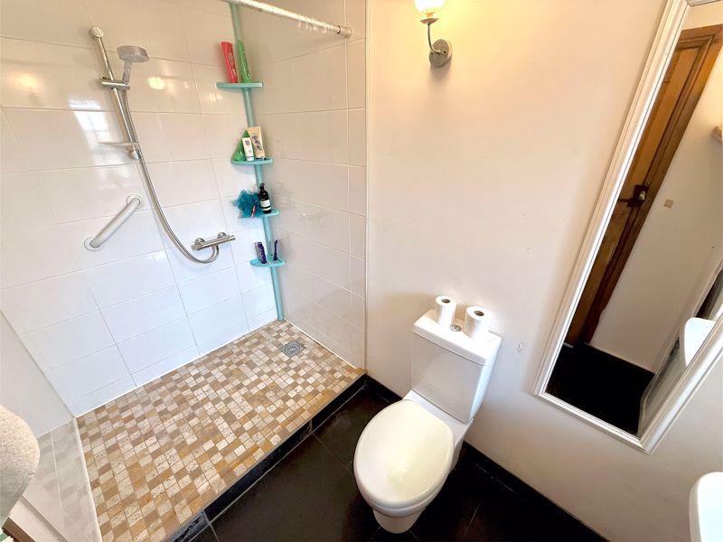 Annex Shower