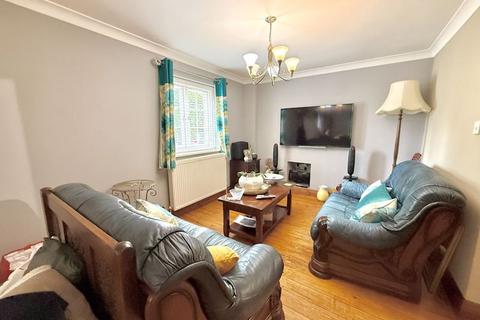 undefined, Drury Lane, Houghton Regis
