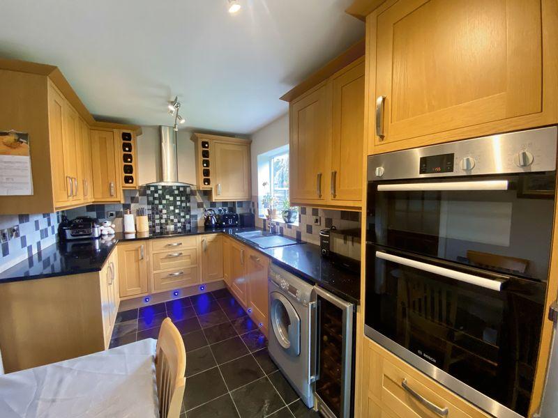 Dining/Kitchen