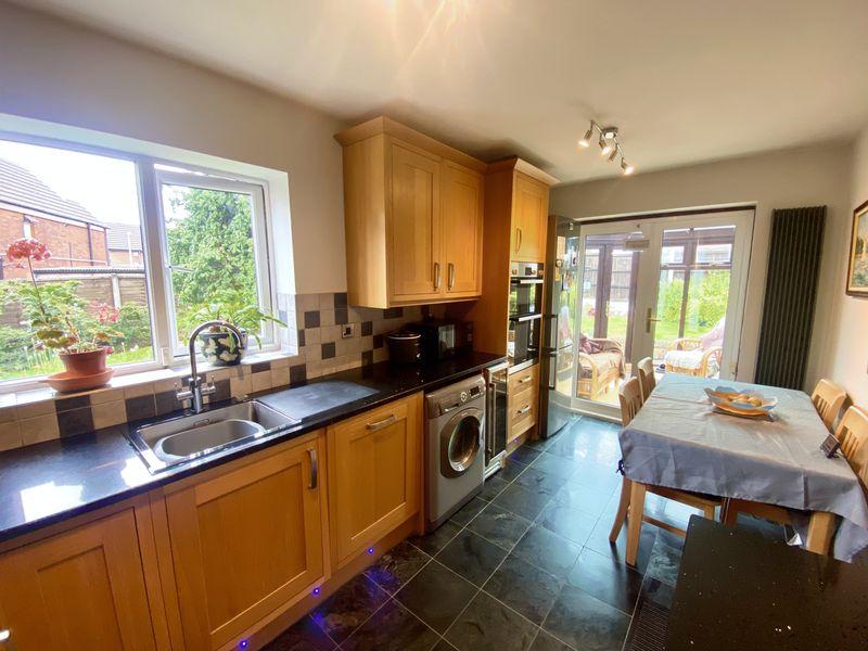 Dining/Kitchen