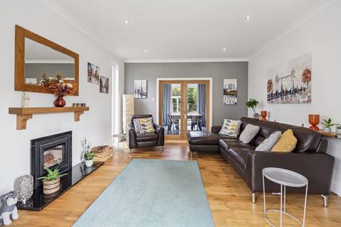 8 Altry Place, Ayr, KA7 4JF