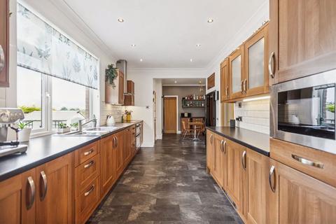 8 Altry Place, Ayr, KA7 4JF