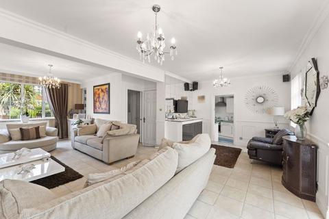 4 bedroom semi-detached house for sale, Noel Road, London