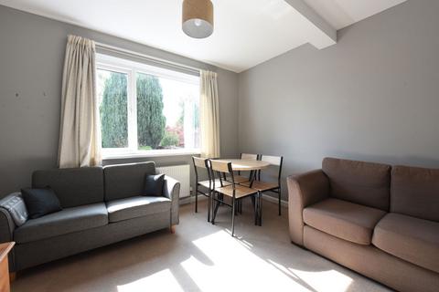 17 Brambleside, Wordsley, Stourbridge, DY8 5XL