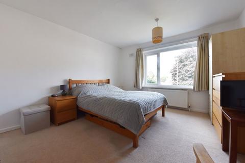 17 Brambleside, Wordsley, Stourbridge, DY8 5XL