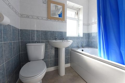17 Brambleside, Wordsley, Stourbridge, DY8 5XL