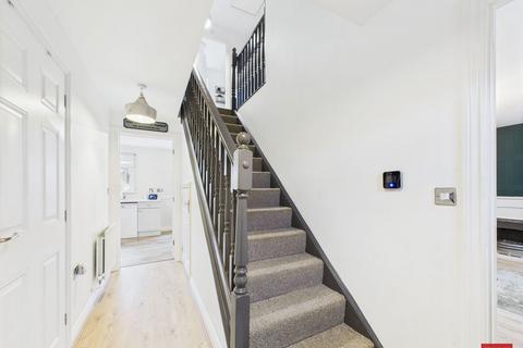 4 bedroom detached house for sale, Cosford Close Kingsway, Gloucester GL2