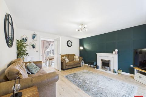 4 bedroom detached house for sale, Cosford Close Kingsway, Gloucester GL2