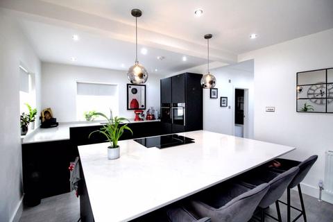 11 Jones Road, Goffs Oak, Waltham Cross, EN7 5JN
