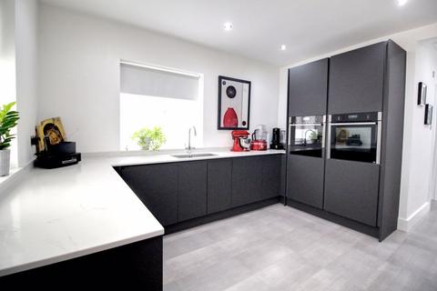11 Jones Road, Goffs Oak, Waltham Cross, EN7 5JN
