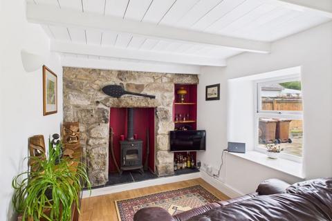 undefined, Vogue, Redruth  - Detached character property