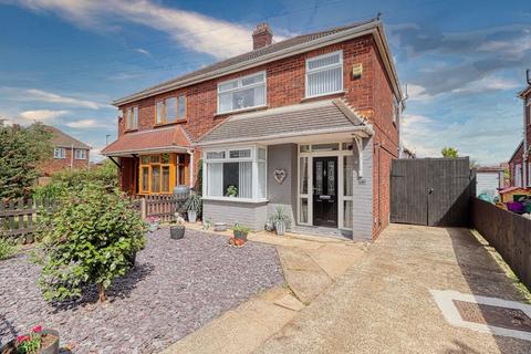 3 bedroom semi-detached house for sale, Baysdale Road, Scunthorpe