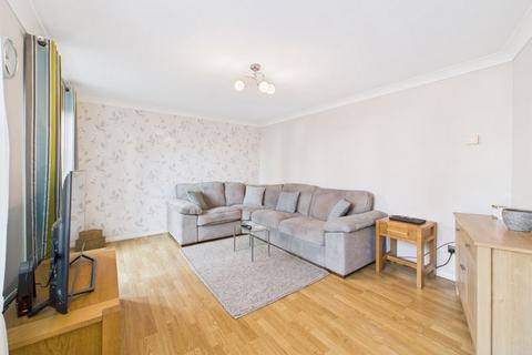 1 bedroom apartment to rent, The Pintails, Chatham