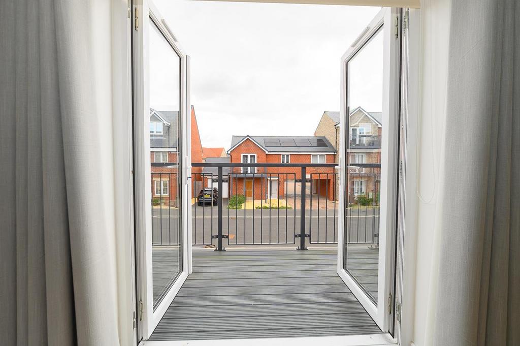 Balcony pic 2.jpg