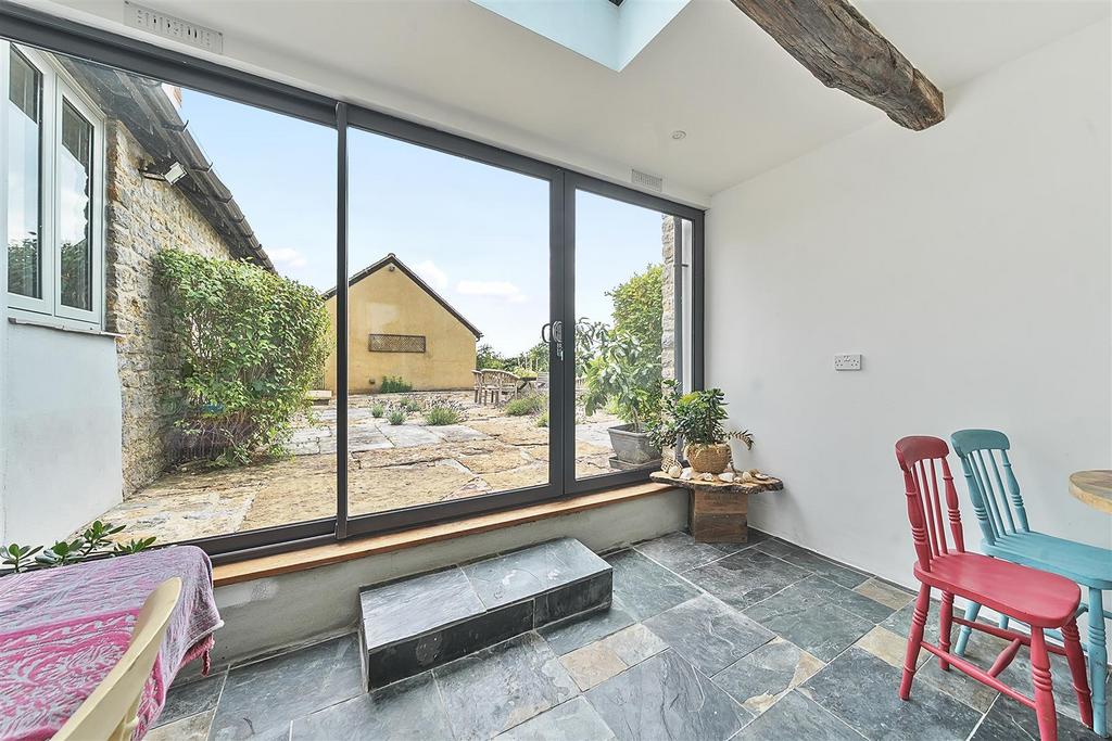 Garden room