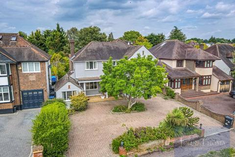 4 bedroom detached house for sale, Chigwell Rise, Chigwell IG7