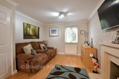 4 bedroom detached house for sale, Woodberry Road, Wickford, Essex
