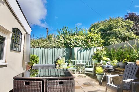 4 bedroom detached house for sale, Penallta Road, Hengoed, CF82