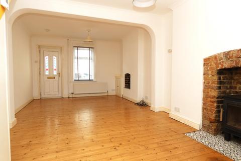 2 bedroom terraced house to rent, Westgate Road, Faversham, Kent, ME13