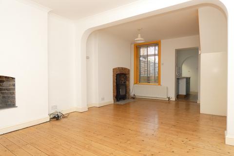 2 bedroom terraced house to rent, Westgate Road, Faversham, Kent, ME13