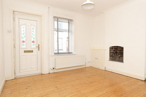 2 bedroom terraced house to rent, Westgate Road, Faversham, Kent, ME13