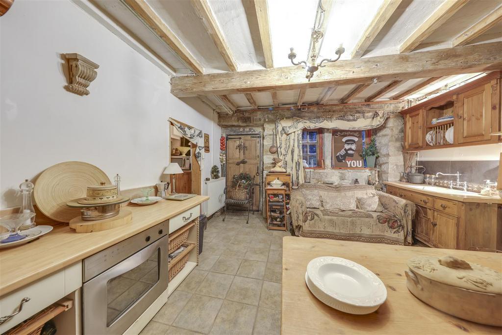 Breakfast Kitchen Alt 2