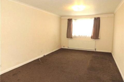 2 bedroom apartment to rent, St Lukes Close, London, SE25